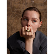 Bague géométrique double doigt exagérée plaqué or véritable