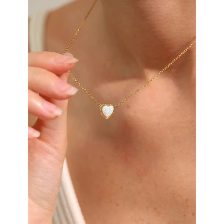 Collier pendentif cœur Opale naturelle