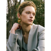 Boucles d'oreilles clous géométriques texturées plaqué or véritable