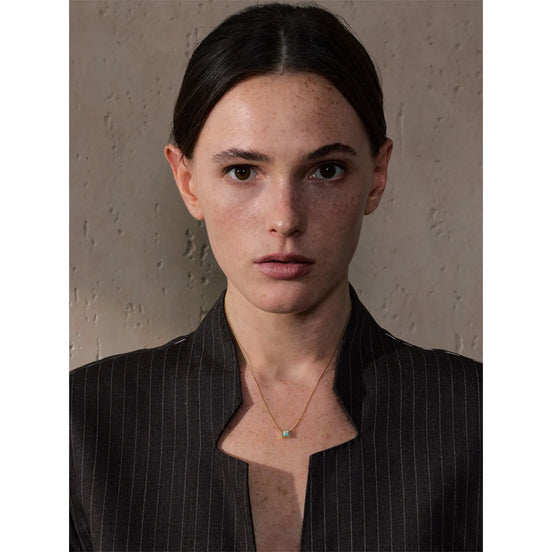 Collier pendentif carré Opale naturelle