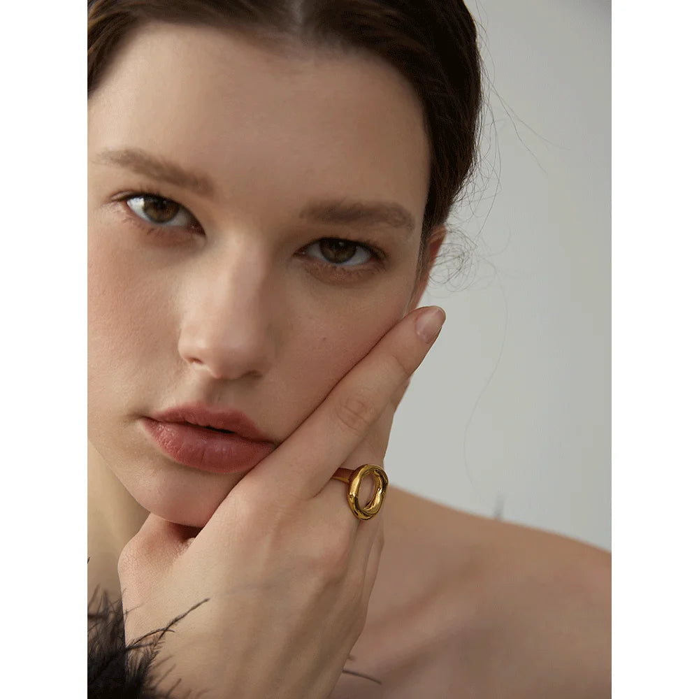 Bague minimaliste géométrique creuse plaqué or véritable