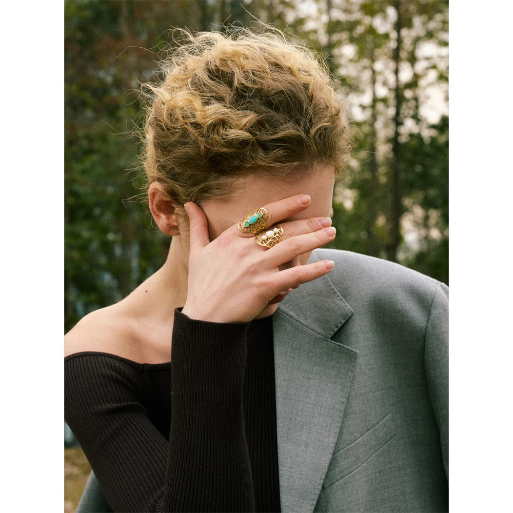 bague ajourée pierre naturelle blanche et bleue