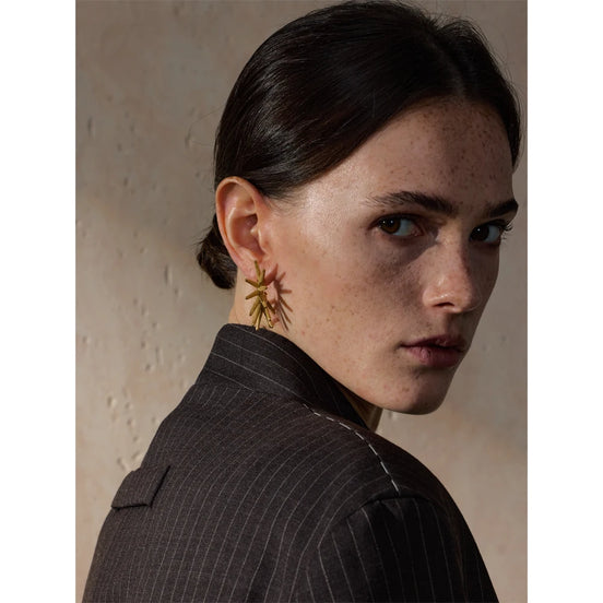 Boucles d'oreilles Huggie géométriques plaqué or véritable