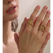 Bague géométrique creuse tendance plaqué or véritable
