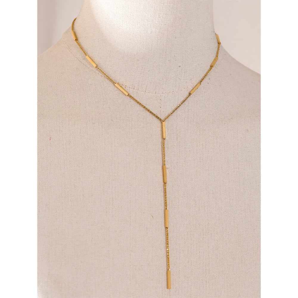 Collier long pendentif chaîne rectangulaire plaqué or véritable