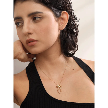 Collier pendentif nœud papillon plaqué or véritable