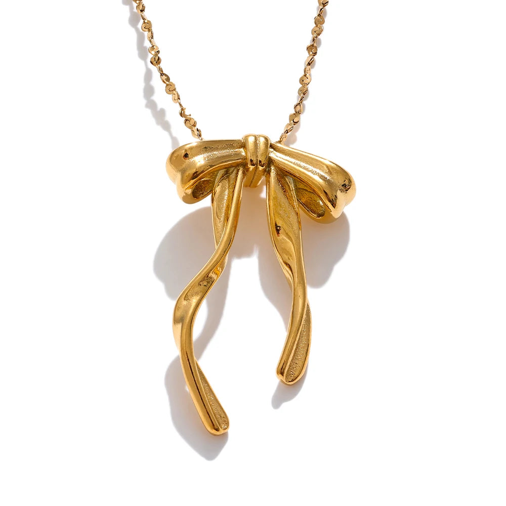 Collier pendentif nœud papillon plaqué or véritable