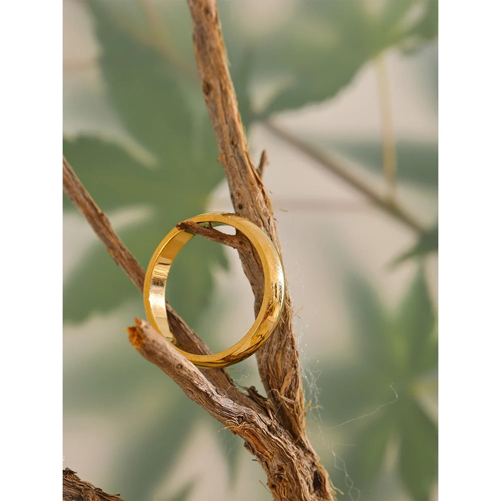 Bague lisse brillante hypoallergénique plaqué or véritable
